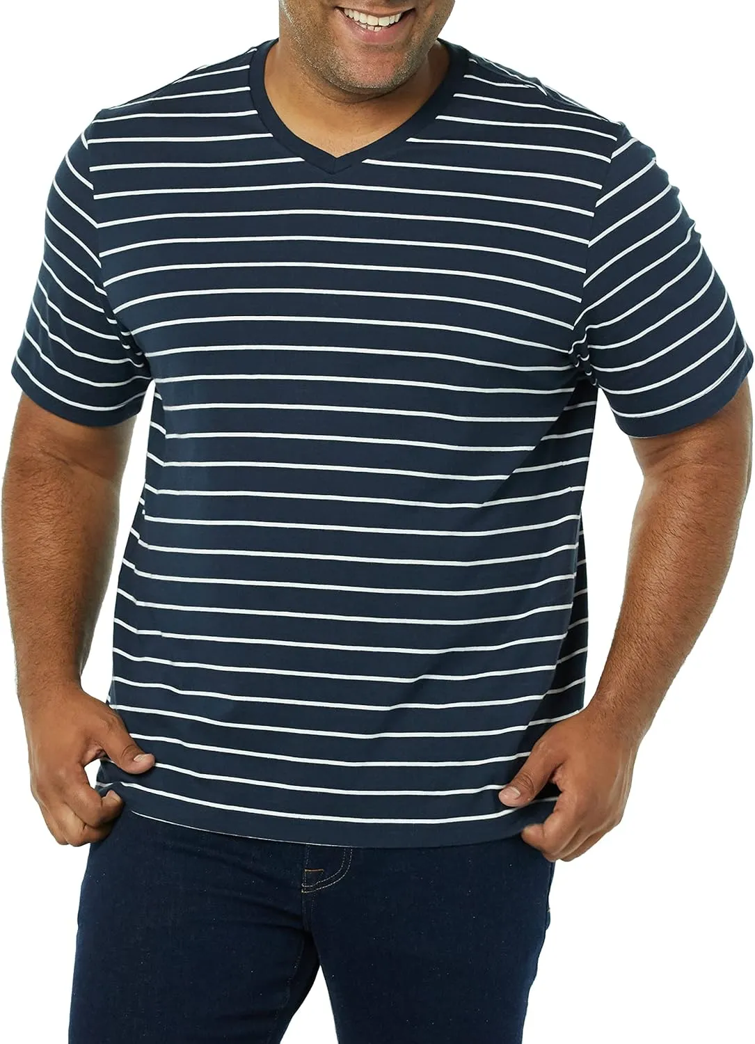 Amazon Essentials Men's T-Shirt Regular-Fit Short-Sleeve V-Neck (Available in Big & Tall), Pack of 2
