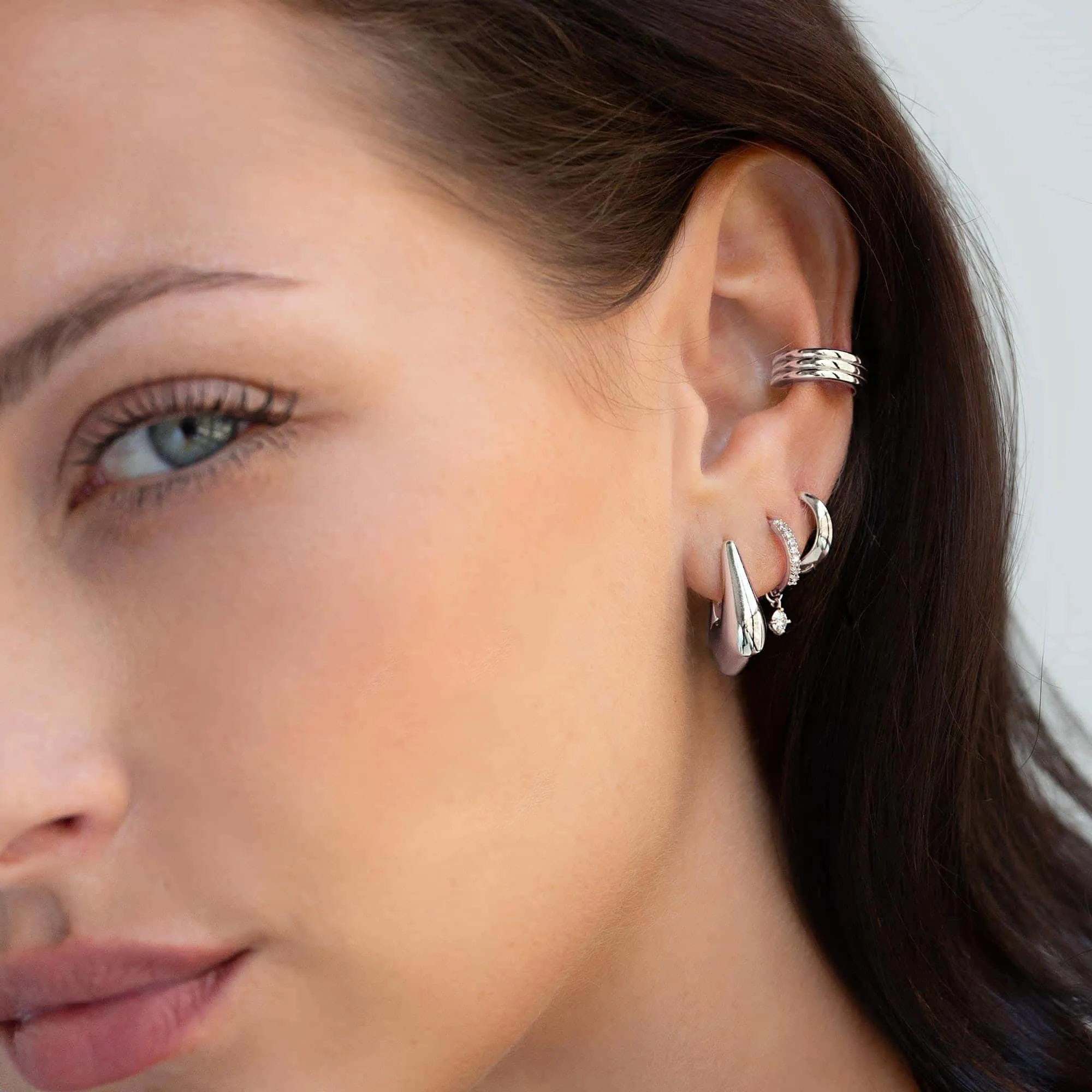 Bold Ridge Ear Cuff
