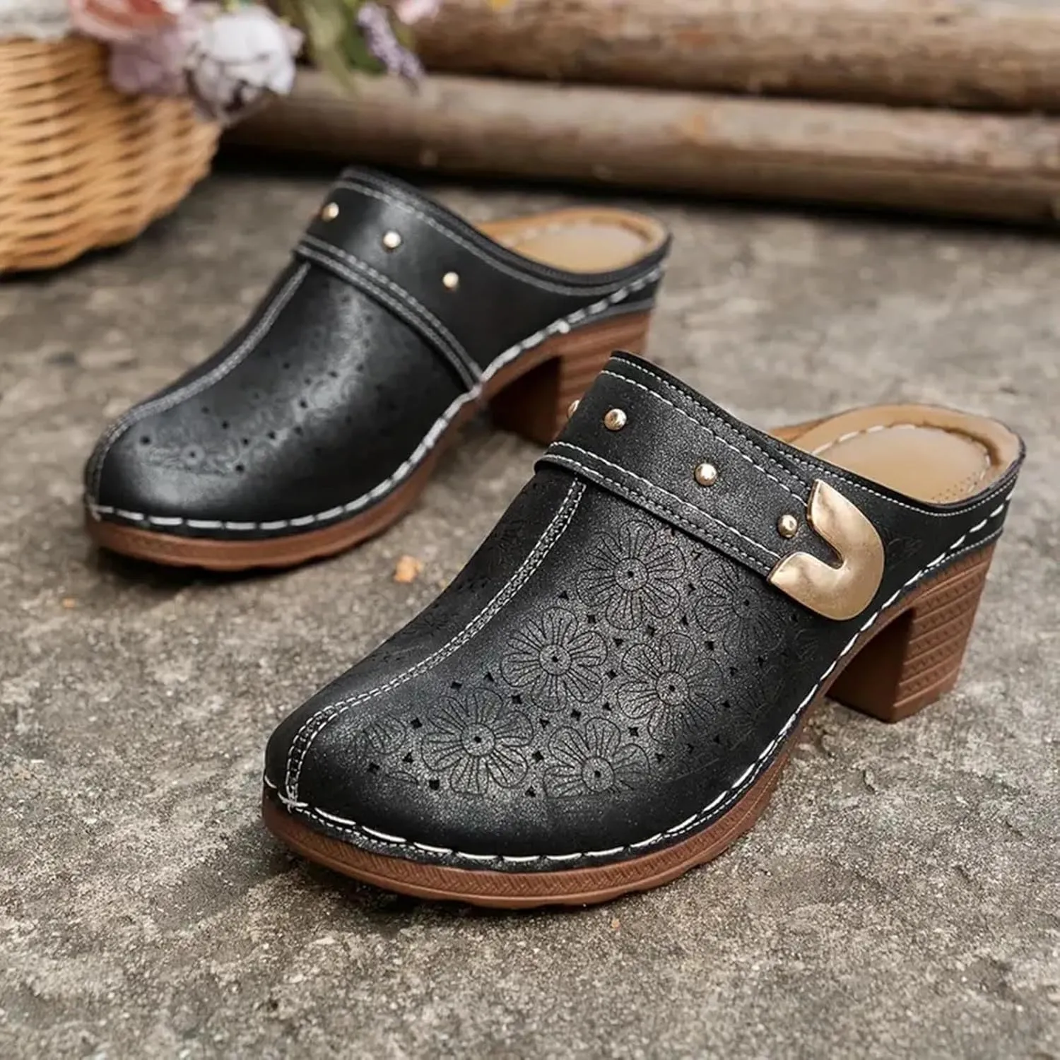 Clogs for Women Mules Slip-On Closed Toe Wedge Heels Hollow Breathable Backless Slippers Summer Casual Chunky Heel Sandals