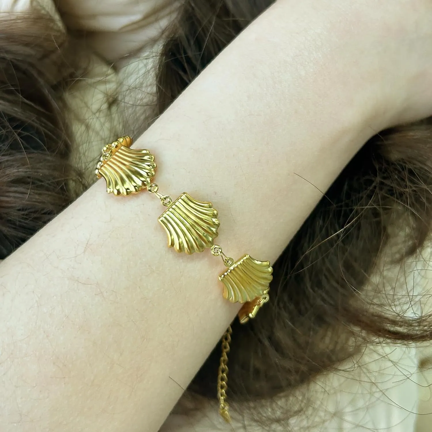 Gold Heart Charms Bracelet for Women Shell Charms Link Bracelet Summer Beach Seashell Bracelet