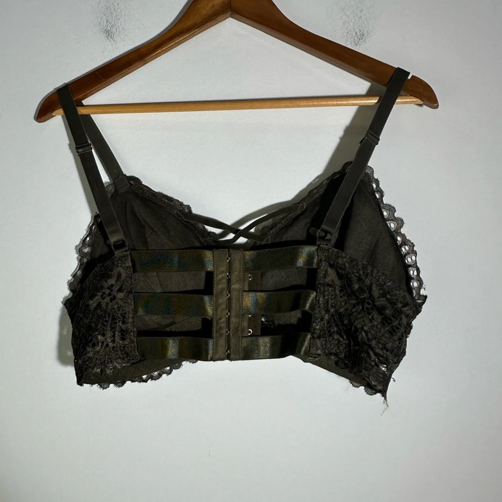 Green Lace Bralette with Wide Straps