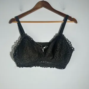 Green Lace Bralette with Wide Straps