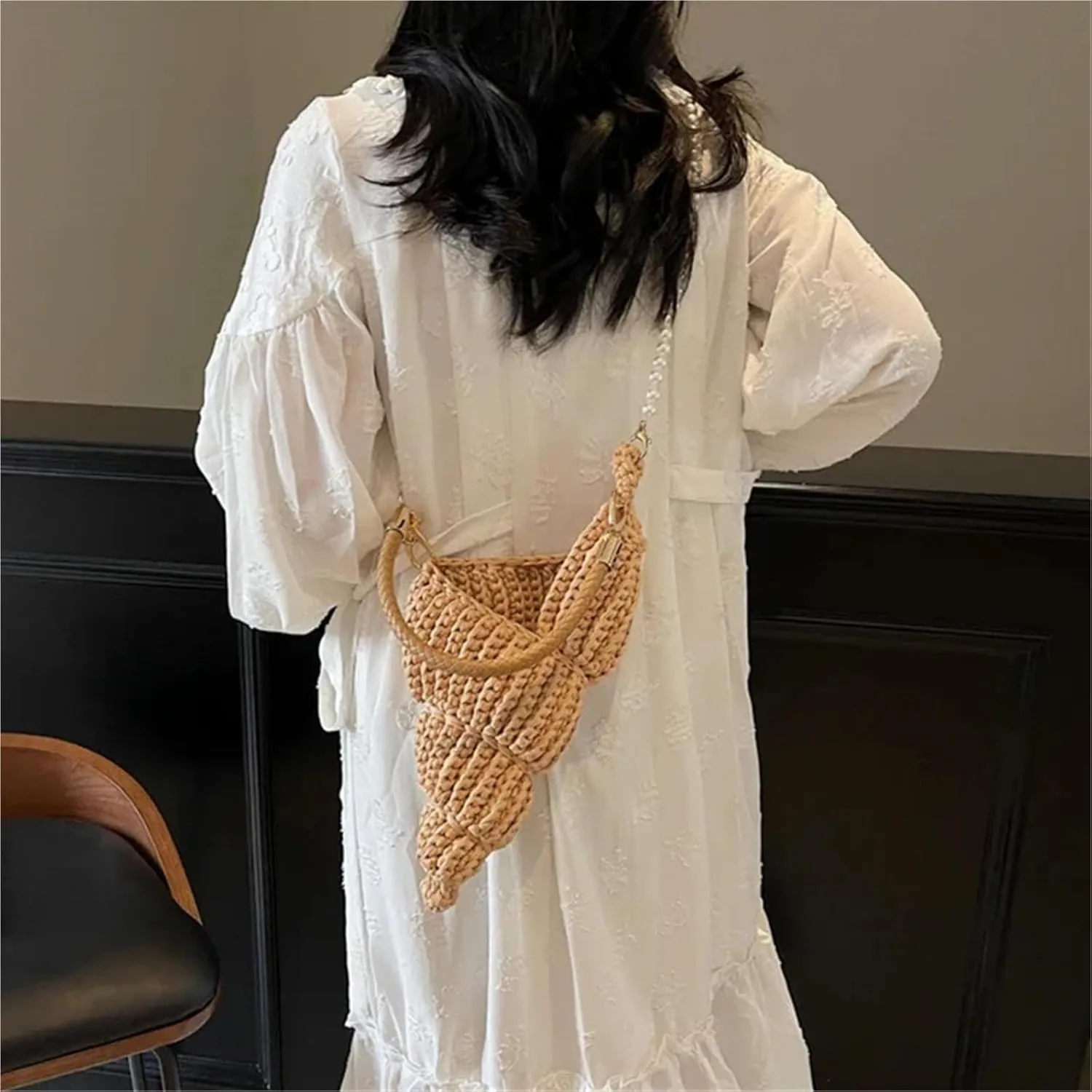 Handwoven Fashion Seashell Bag for Women Crochet Beach Bag Boho Clutch with Pearl Strap Leather Handle Unique Design