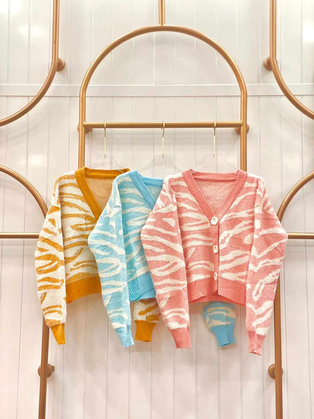Korean knitted Cardigan Scribble