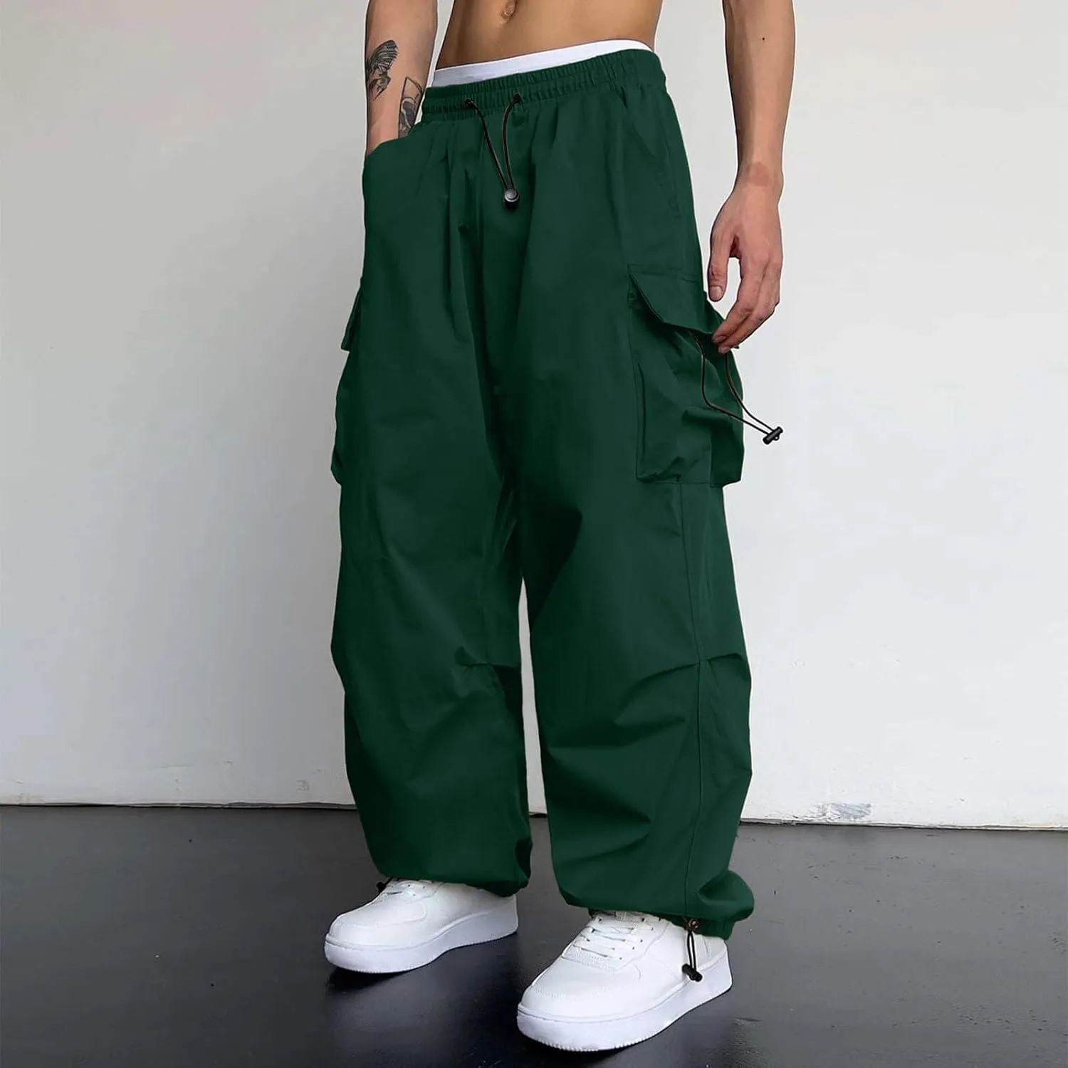 Men's Baggy Cargo Pants Casual Drawstring Waist Loose Fit Outdoor Parachute Pants Multi Pockets