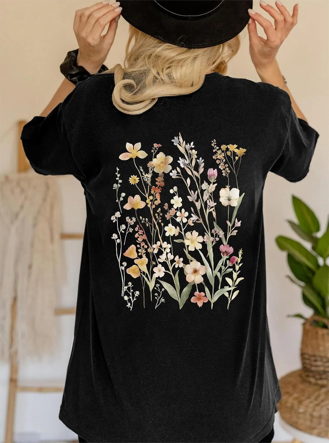 Remidoo Women's Back Graphic Oversized T Shirt Short Sleeve Tee Crewneck Casual Top
