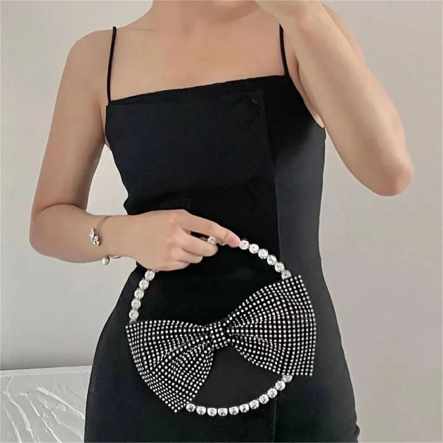 Rhinestone Bags Round Handle Diamond Bow Evening Bag Women Wedding Party Glittering Crystal Clutch Purses and Handbags Wallets