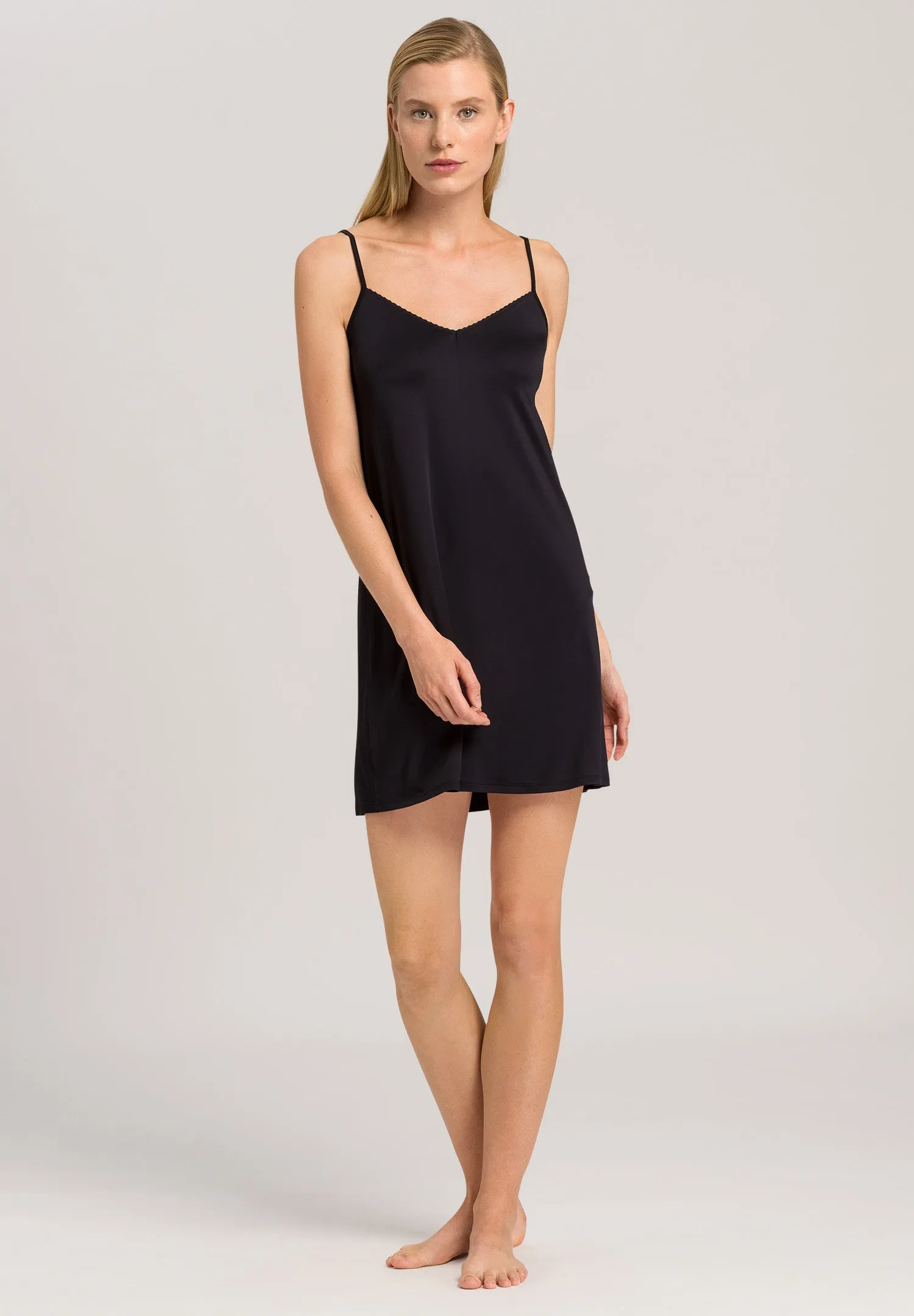 Satin Deluxe Bodydress | Black 71065-019