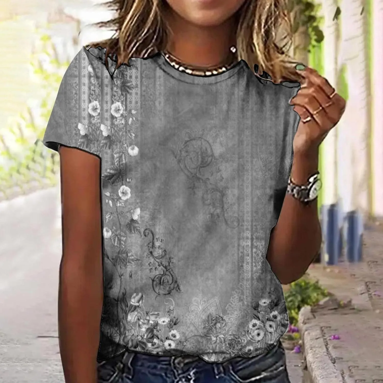 Summer Tops for Women 2025 Short Sleeve Casual Loose Print Vintage Crewneck Tshirt Tunic Tops Dressy Shirts