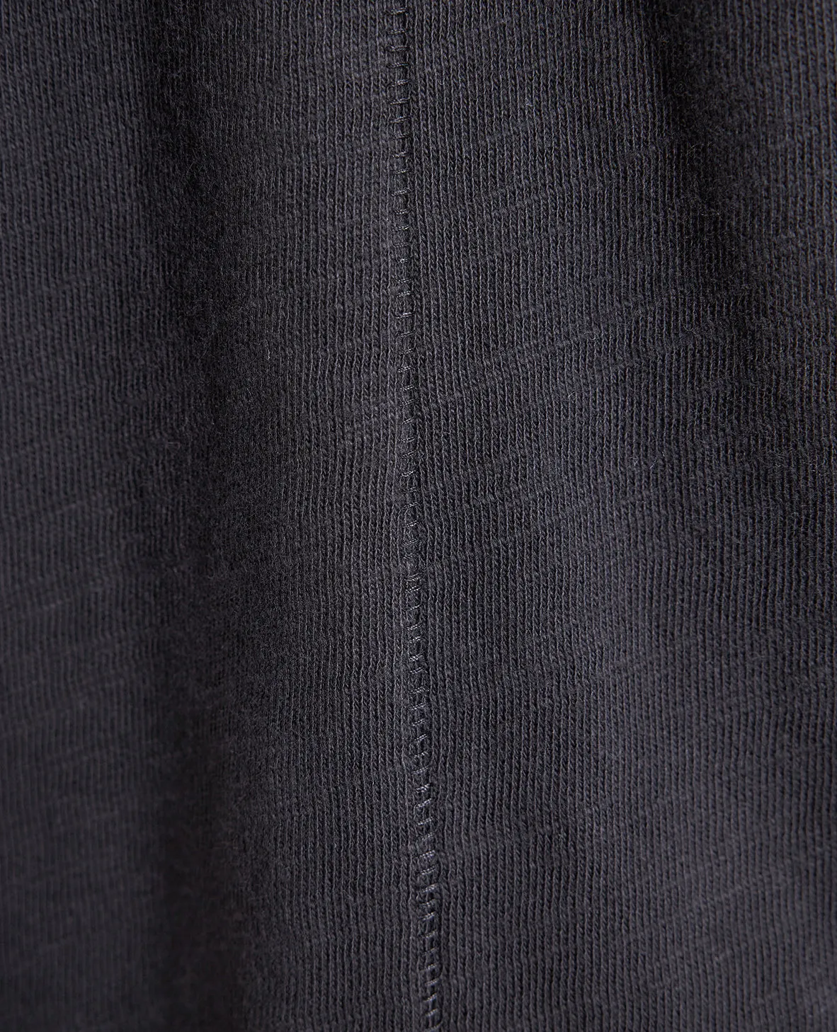 The Bowen - Distressed SS Polo - Black