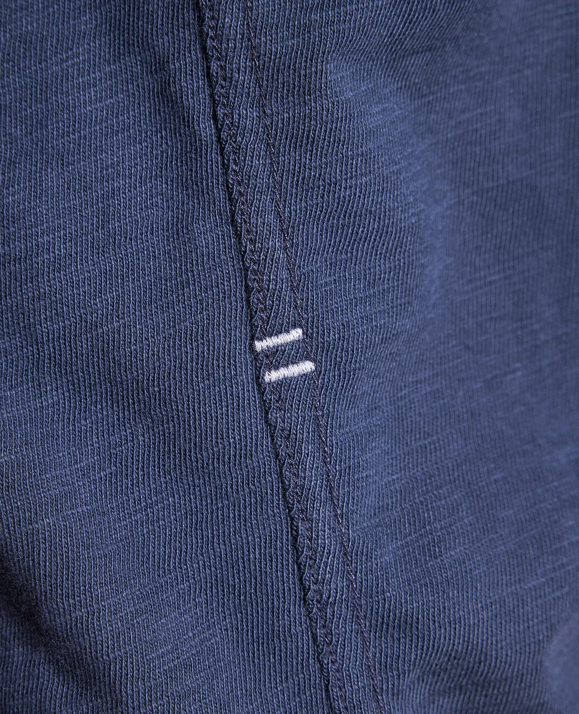 The Bowen - Distressed SS Polo - Navy