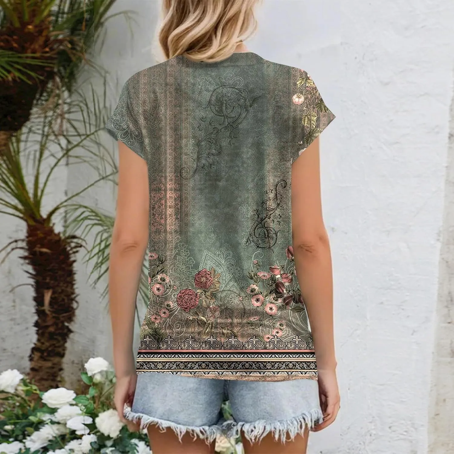 Women's Casual Floral Print Short Sleeve T-Shirt Lightweight Summer Blouse Loose Fit Red Perfect for Daily Wear