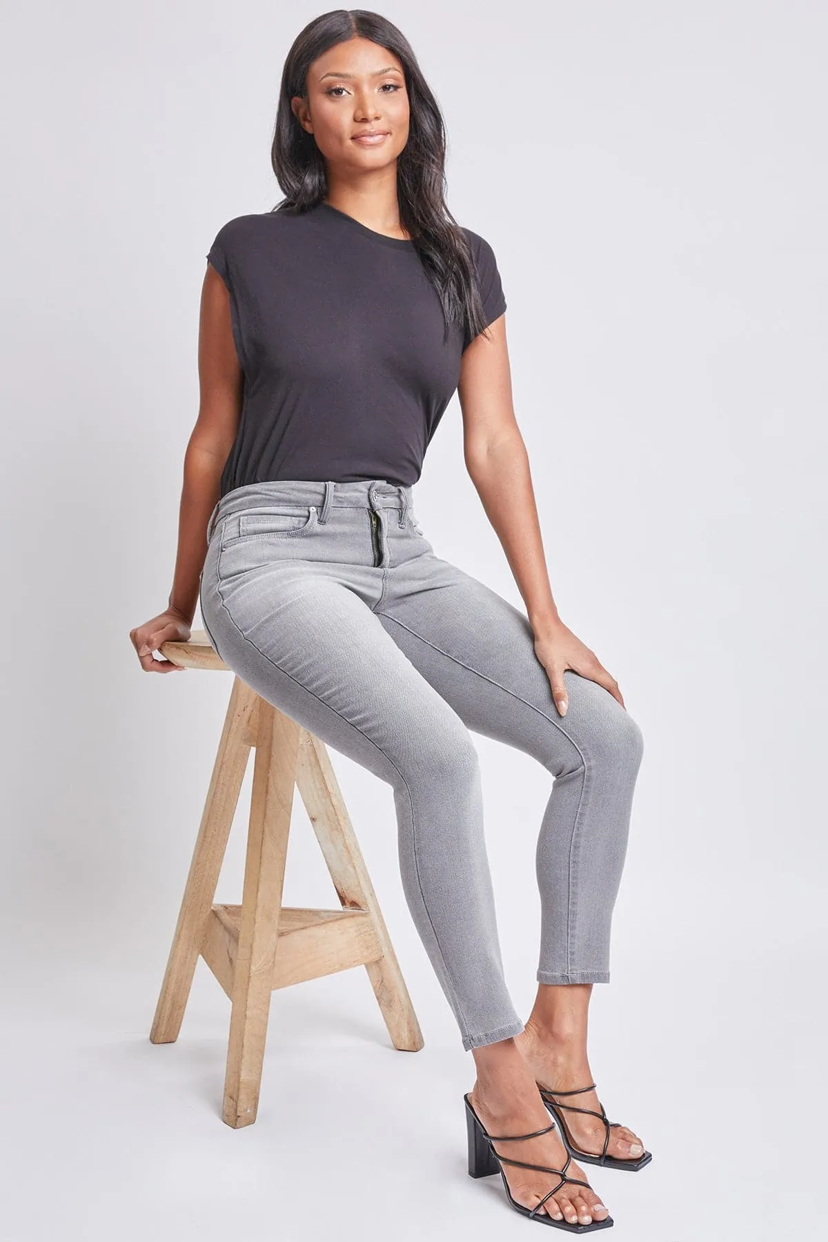 Women's Curvy Fit High Rise Skinny Jeans